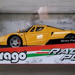 Bburago Race + Play new 2024 - Ferrari Enzo 1/24